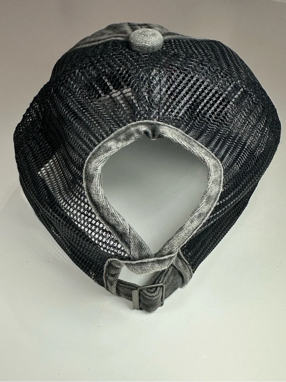 MOM LIFE DISTRESSED TRUCKER HAT WOMEN’S PONYTAIL CAP GRAY BLACK MESH ADJUSTABLE